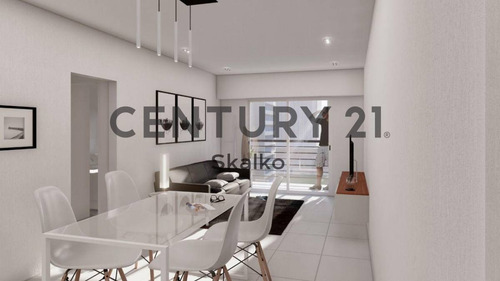 Imagen 1 de 4 de Venta Departamento Dos Dormitorios En Pichincha Con Balcon Piso Exclusivo