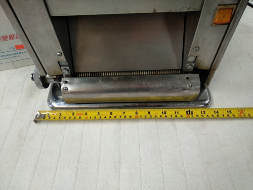 Imagen 3 de 10 de Máquina De Rodillo De Fideos De Acero Inoxidable Eléctrico