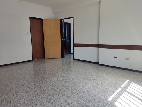 Venta De Casa Quinta En Colinas De Santa Mónica
