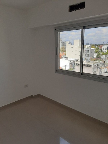 Imagen 10 de 16 de Departamento En Venta En Lanús Oeste