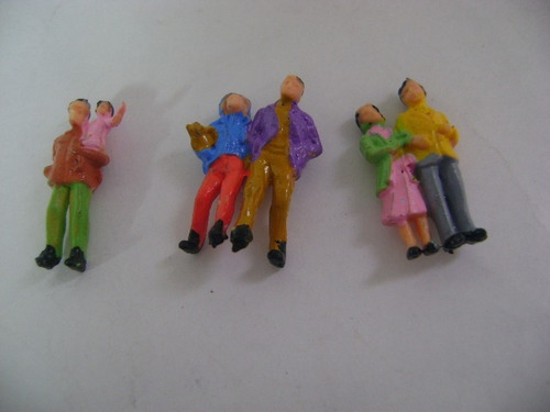 Nico 30 Personajes Familas X2 E Individuales H0 (pvh 25)