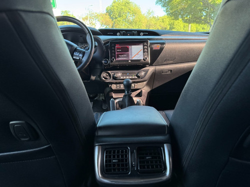 Toyota Hilux Pick-Up 2.8 Cd Srx 204Cv 4X4 At