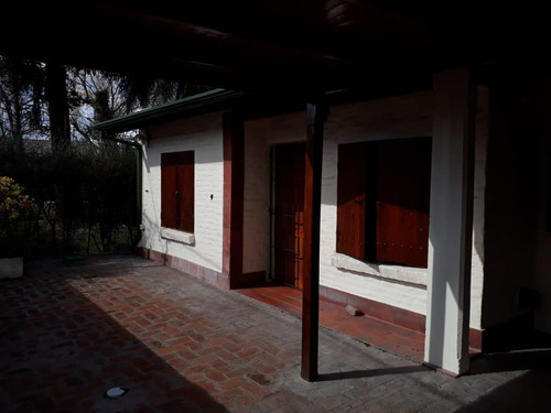 Imagen 2 de 10 de Casa - Esc.-b.belen
