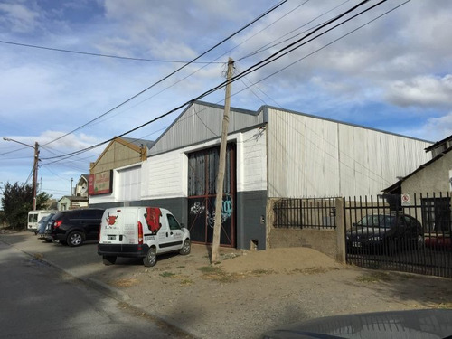 Galpón Mas Casa Urbano Sobre Asfalto Todos Los Servicios