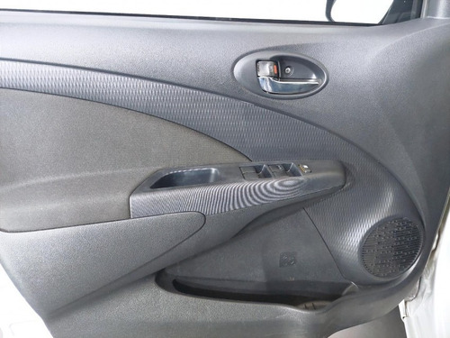 Imagem 8 de 15 de 168978 - Toyota Etios 2016 Com Garantia