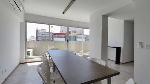 Venta Local Comercial Almagro Al Frente En Esquina