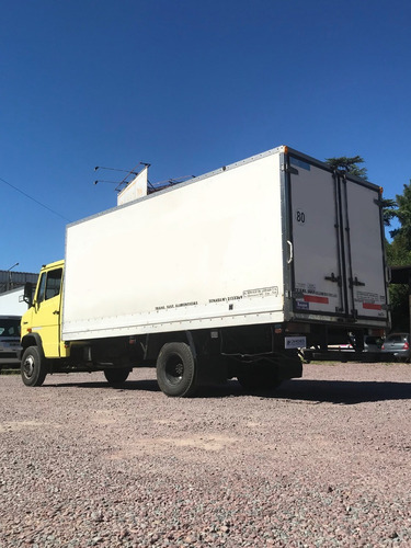 Imagen 4 de 9 de Mercedes Benz 710 '93 Con Furgón Térmico Y Eq De Frío