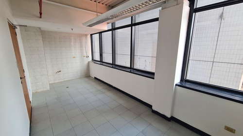 Imagen 30 de 30 de Alquilo Oficina 352m2 Chacao 1698