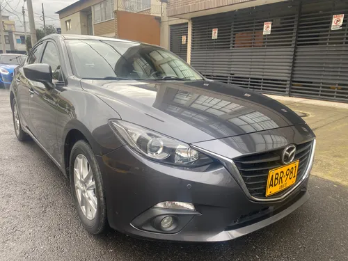 Mazda 3 2.0 Touring