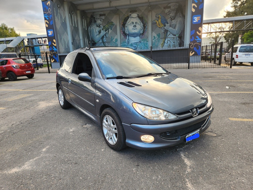 Peugeot 206 1.6 Sw Xs Premium