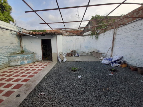 Barrio Uribe - Casa De Una Planta En Venta Palmira Valle Del Cauca