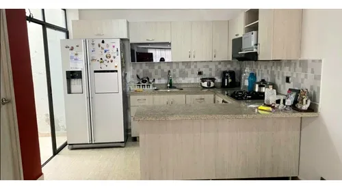 Venta De Casa,164 Mt2, 3 Pisos, 4 Alcobas, Sector La Católica,rionegro