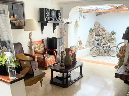 Casa En Loma De Los Bernal