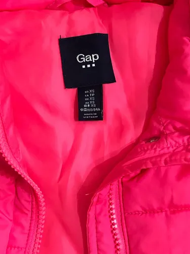 Chaleco Gap Color Fucsia Talla Xs (Usado)