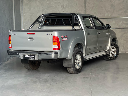 Toyota Hilux 2.7 SR 4X2 CD 16V GASOLINA 4P MANUAL