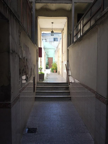 Imagen 3 de 22 de Ph A Reciclar - Estados Unidos Al 700 - San Telmo