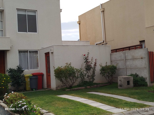 400/140 M2, 3 D/ 3 B/ Piscina/ Más Servicio (92131)