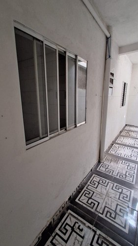 Imovel Com 4 Casas De 3 Cômodos Banheiro Quintal E Garagem