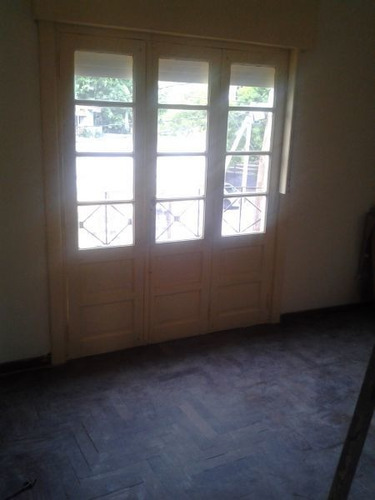 Imagen 5 de 12 de Hermoso Ph De 3 Amb , 1 Er Piso, Con Patio Y Lavadero