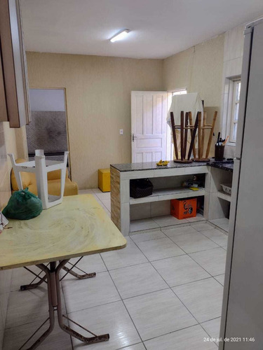 Imagem 8 de 14 de Casa Em Mongaguá Com Quintal Grande A 500 Metros Do Mar