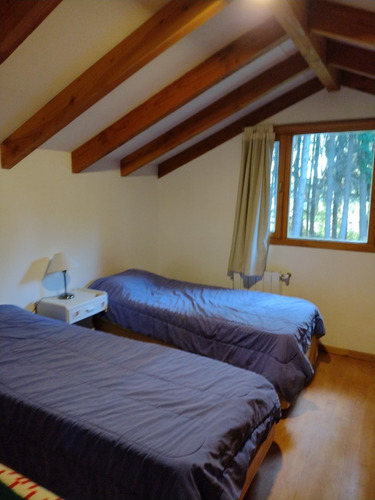 Imagen 9 de 14 de Alquiler Permanente Casa 4 Dorm Av. Bustillo 21135 Bariloche