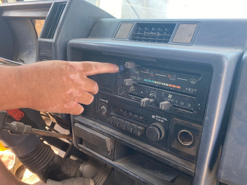 Imagen 10 de 10 de Camion Alza Hombre Isuzu Sn140
