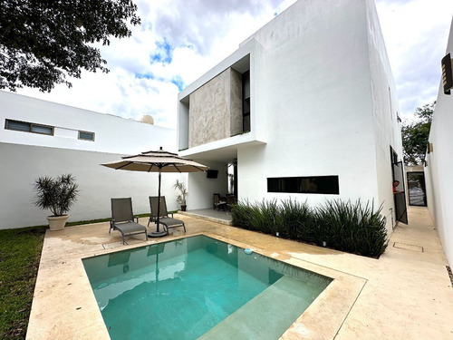 Casa De 3 Recamaras En Venta En Cholul, Mérida Yucatan