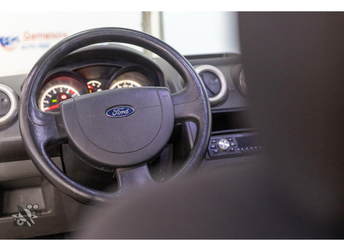Ford Fiesta 1.6 ROCAM HATCH 8V FLEX 4P MANUAL