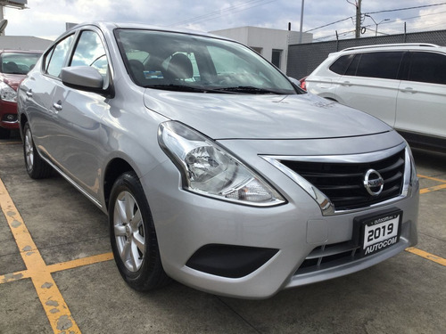 Imagen 2 de 15 de Nissan Versa 4 Puertas