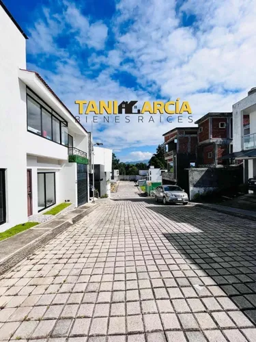 Vendo Casa De Una Planta En Privado Con Alberca En Fortín