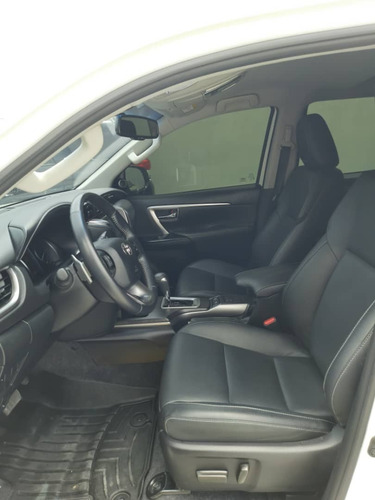 Imagen 8 de 11 de Toyota Fortuner