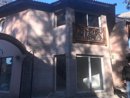 Imagen 18 de 30 de Venta De Casa En Dos Plantas En Barrio Cerrado Sin Expensas