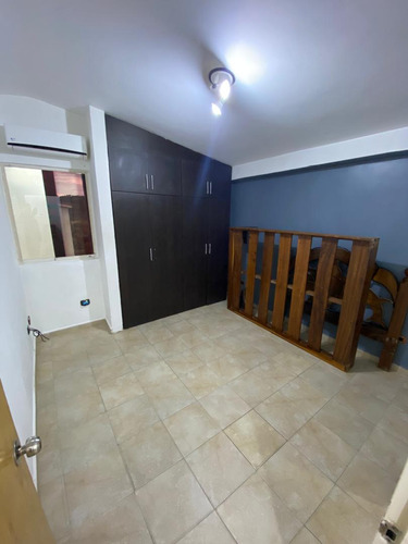 *apto En Alquiler O Venta Semi-amoblado En San Diego. An