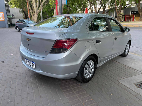 Imagen 3 de 11 de Chevrolet Prisma 2018 1.4 Joy Ls + 98cv
