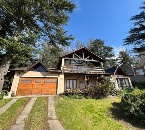 Excelente Chalet De 6 Ambientes Sobre Lote De 980m2 En Sierra De Los Padres