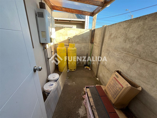 Se Arrienda Primer Piso De Casa, Cerro Barón, Av. Rodelillo.