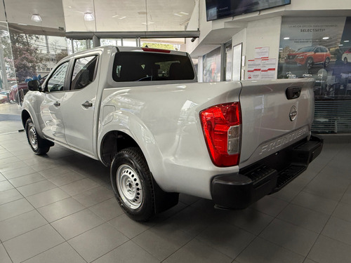 Nissan Frontier 2.5 Se Dc 4X2 Mt