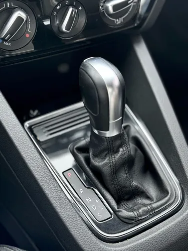 Volkswagen Jetta 2.5 Highline