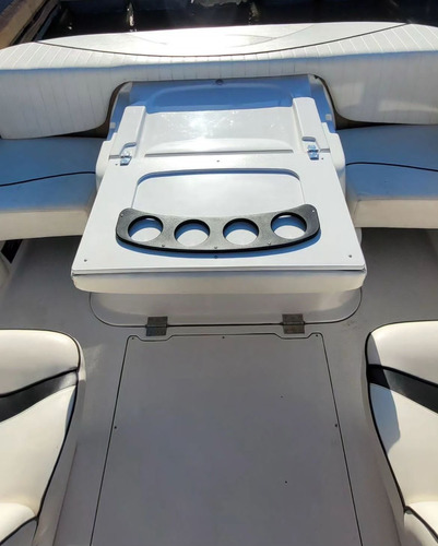 Lancha Eclipse 22 Cuddy Motor Mercruiser 4.3 L De 220 Hp 4 T