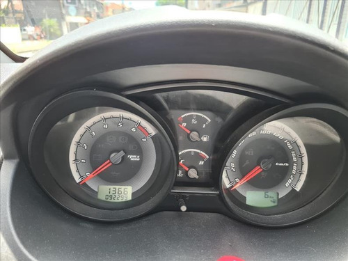 Ford Fiesta Fiesta 1.0 Flex 4p Manual