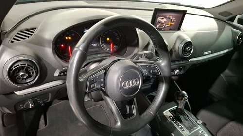 Audi A3 1.4 DYNAMIC DCT
