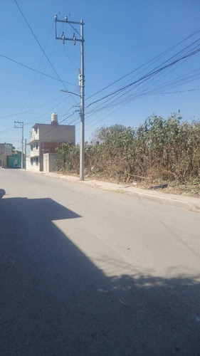 Terreno Plano En Tultepec, A 7 Minutos Del Centro.