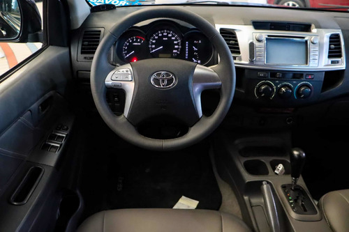 Imagem 10 de 18 de Toyota Hilux 2014 2.7 Sr Cab. Dupla 4x2 Flex Aut. 4p