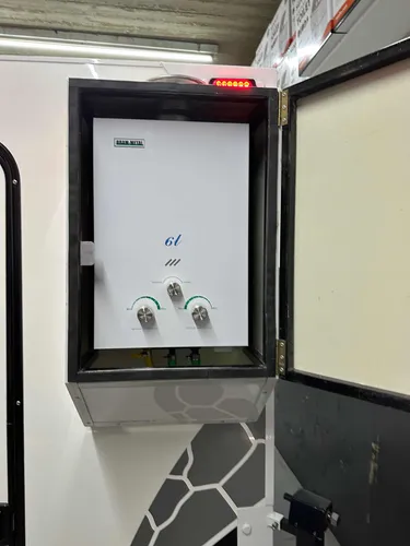 Camper Para Pickup Doble Cabina Marca Iseo