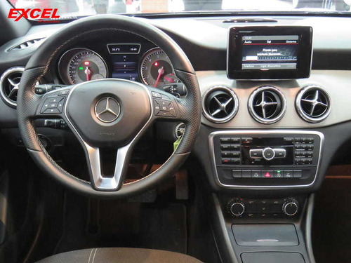 Mercedes-benz Gla 200 1.6 Cgi Advance 16v Turbo 4p 2015
