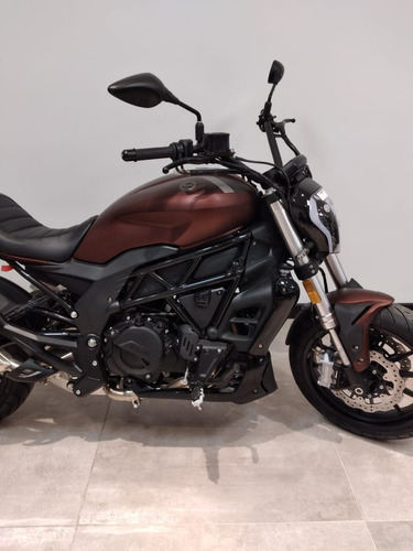 Imagen 17 de 22 de Benelli 502 C