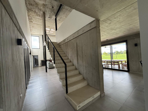 Casa En Venta En El Cantón, Escobar, G.b.a. Zona Norte