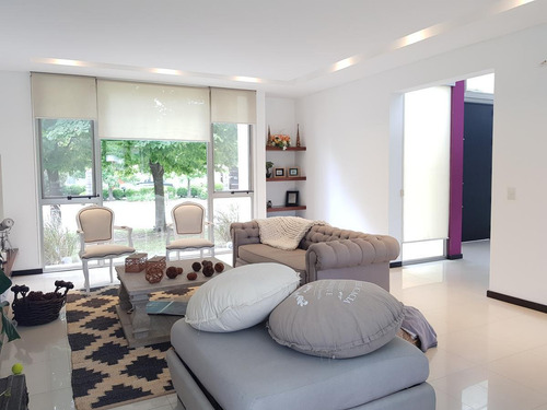 Imagen 24 de 30 de Casa En Venta 5 Ambientes Saint Matthew's