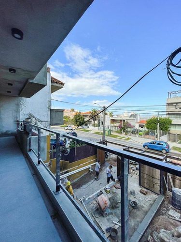 Venta De Apartamento 2 Dormitorios Con Terraza En Malvín