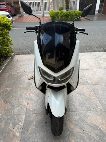 Nmax Connected Modelo 2023 Kilometraje 25300